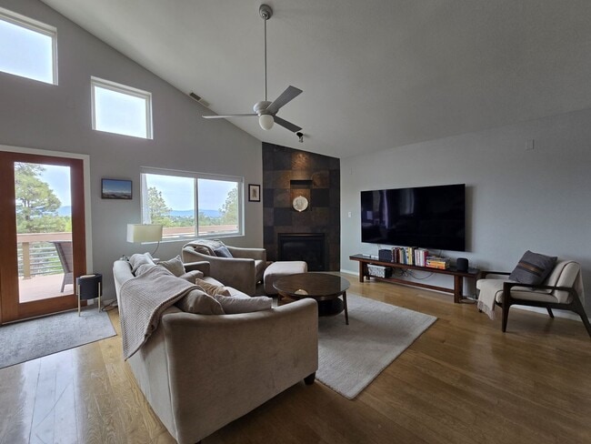 Photo - Beautiful Quemazon Home (5085 Alegria)