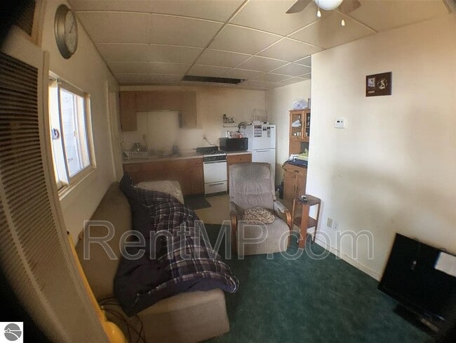 Photo - 1024 E Chippewa St
