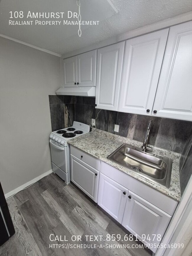 Photo - 108 Amhurst Dr