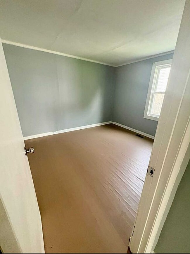 Photo - 4 Bedroom Home!