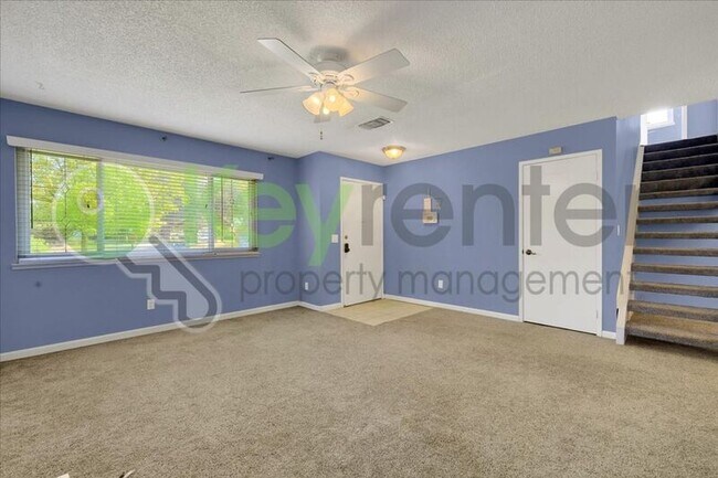 Photo - 7005 Woodside Dr House