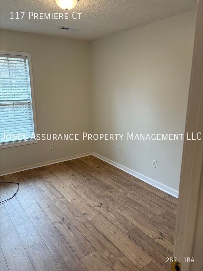 Photo - 117 Premiere Ct