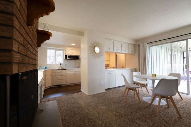 Photo - 206 N Wall Ave