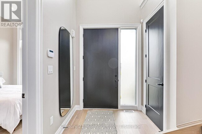 Photo - 82 Goldie Ct