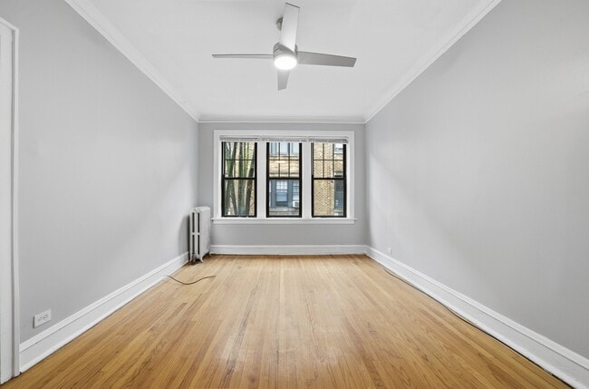 Photo - 2336 W Addison St Unit i2