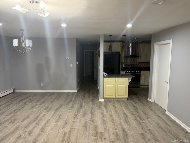 Photo - 133-30 125th St