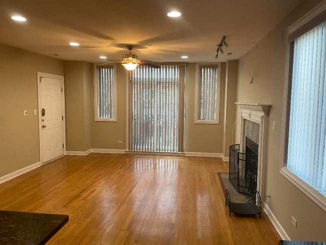 Photo - 1475 E 69th St