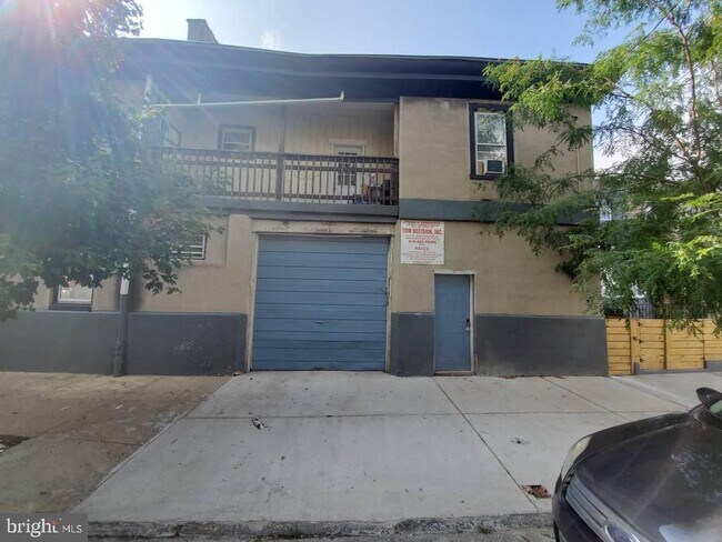 Photo - 2400 E Dauphin St