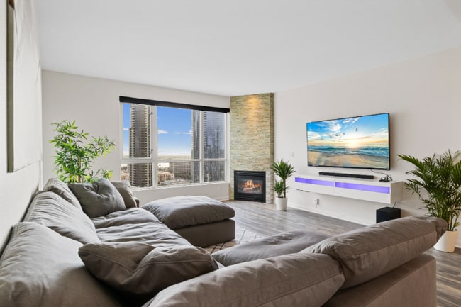 Building Photo - 1240 India St