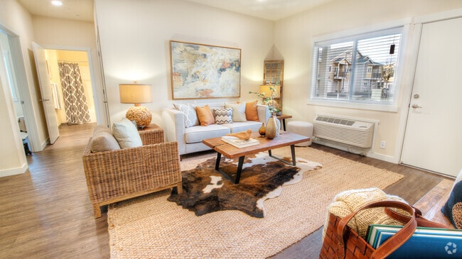 3x2 Ventura B Living Room - Four Seasons Central Rental