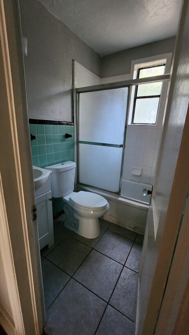 Photo - 238 Lake Ella Dr