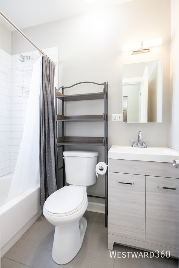 Photo - 3650 W Eddy St Unit 2