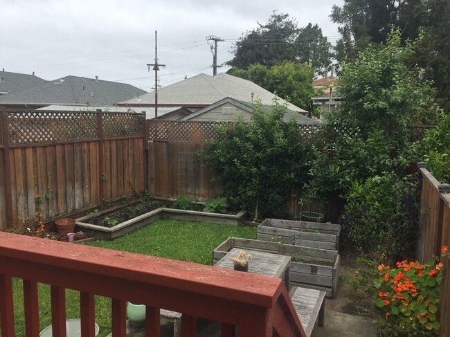 Photo - 756 56th St