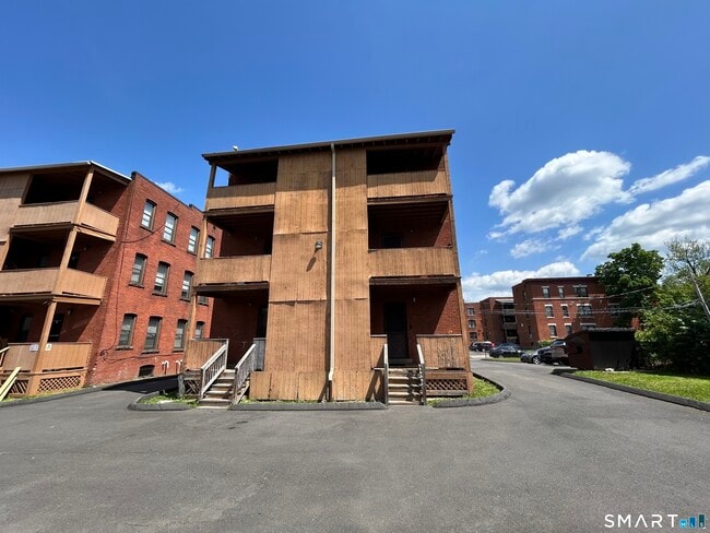 Photo - 17 Harrison Pl Unit C