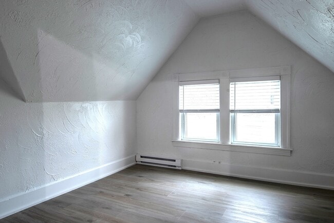 Photo - 5 Stoneland Rd Unit 3