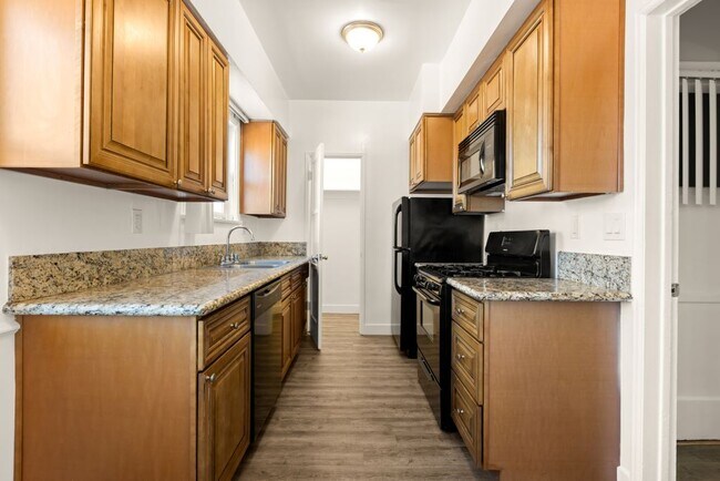 Photo - Baldwin Manor and Windsor Manor Apartments