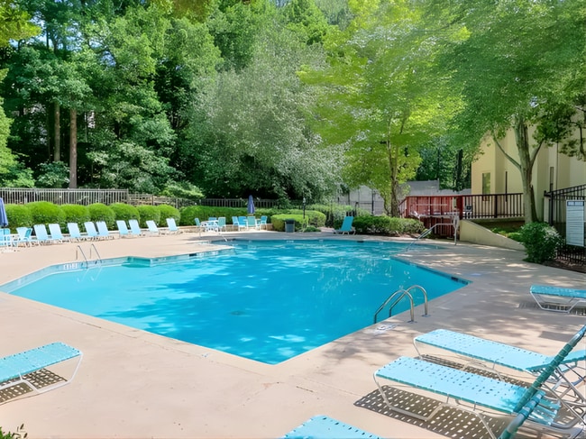 Photo - 1407 Huntingdon Chase