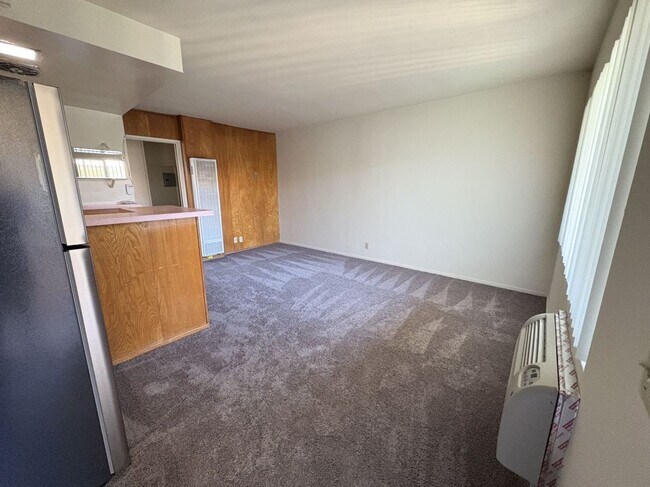 5931 Cloverly Apts