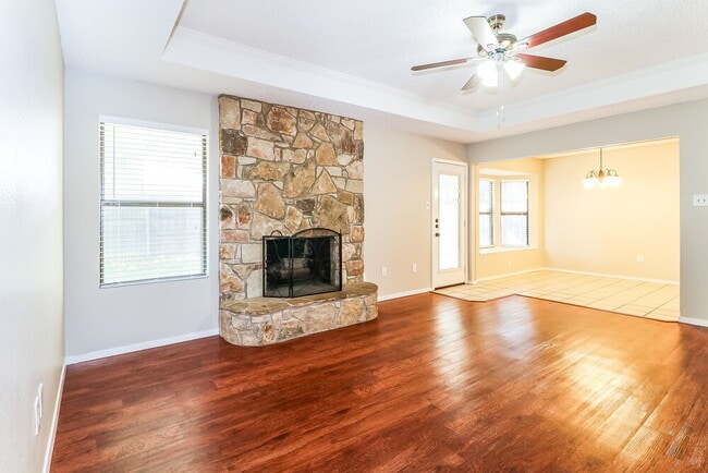 Photo - 6214 Lotus Dr