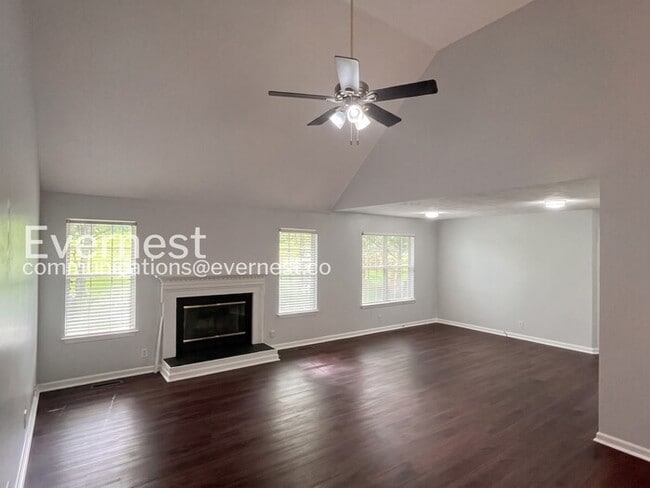 Photo - 3-Bed/2-Bath Home with Attached Garage/ Available Soon!