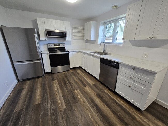 Building Photo - 8511-878A 78a St