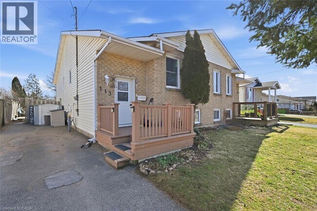 Photo - 113 Commercial St