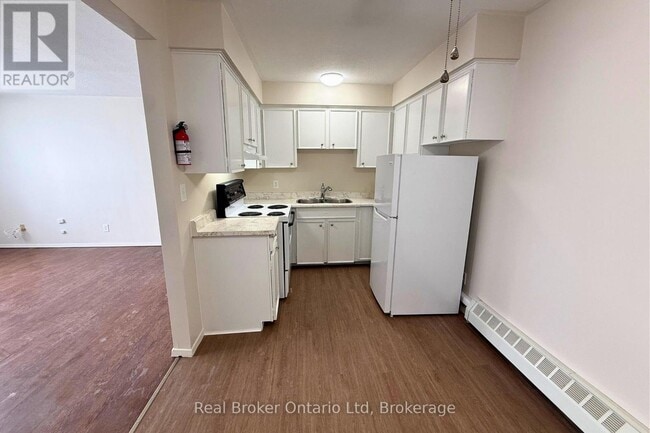 Photo - 301 West Street N Unit 8