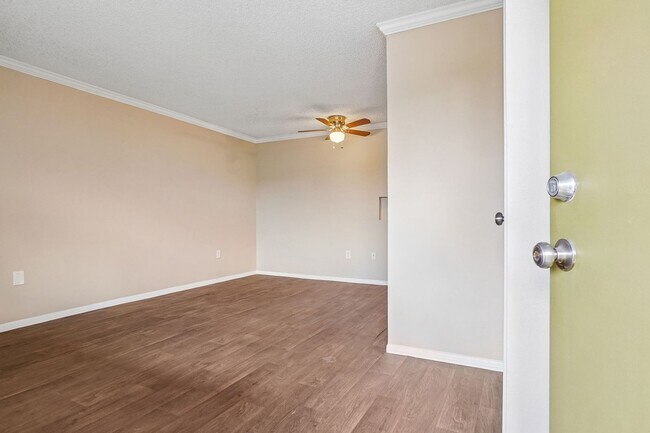 Knollwood and Tanglewood Apartments