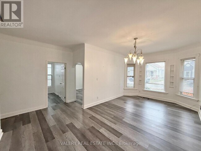 Photo - 824 Lincoln Rd