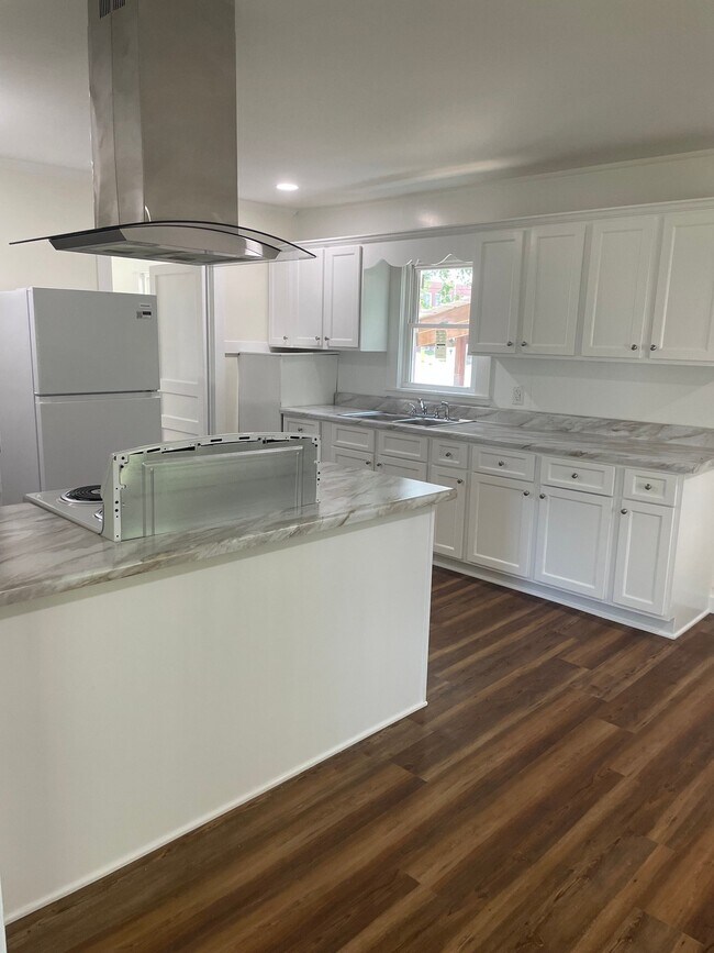 Photo - 212 7th Ave