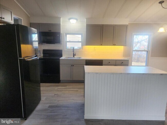 Photo - 110 Pennapacker Rd