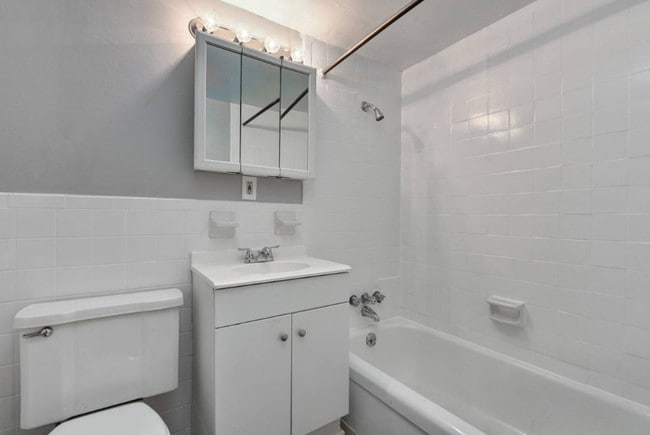 Photo - Lakewood Cliffs Apartments