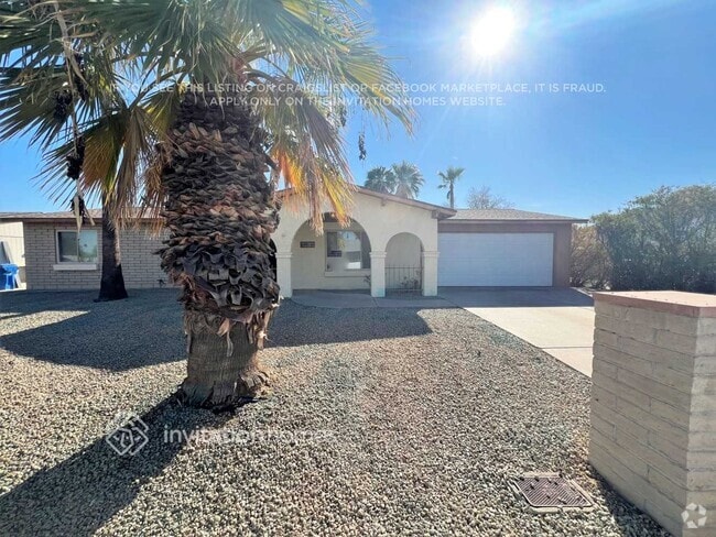 Building Photo - 3241 E Sunnyside Dr Rental