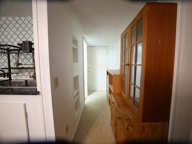Room in Duplex on Dixon Dr