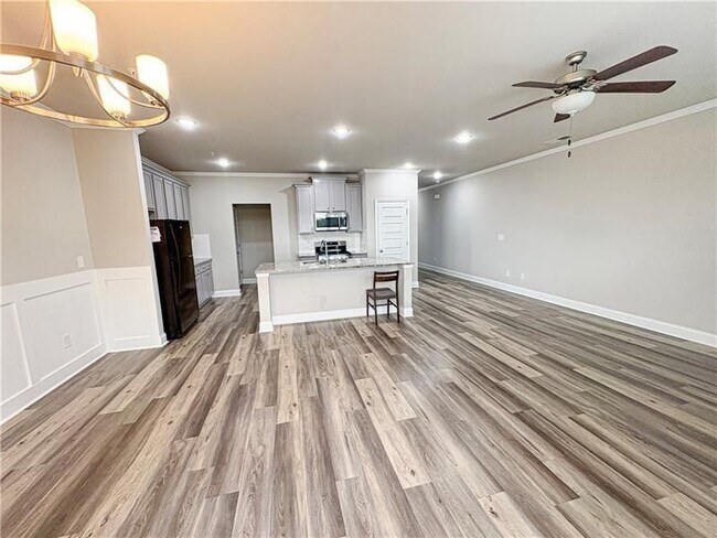 Photo - 339 Cherryhill Ln