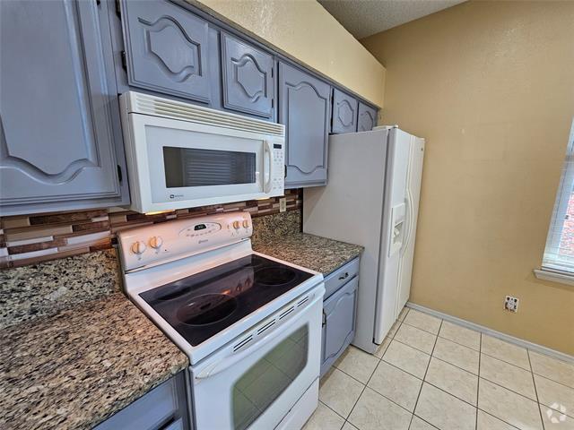 Building Photo - 427 Barton Dr Rental
