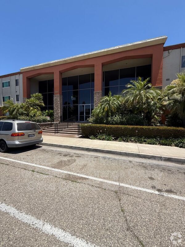 Building Photo - 400 N Acacia Ave Unit D39 Rental