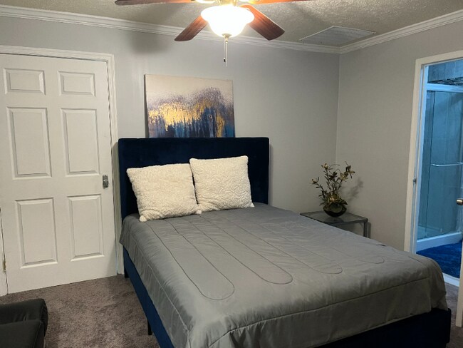 Photo - 12000 Surrey Cir Dr