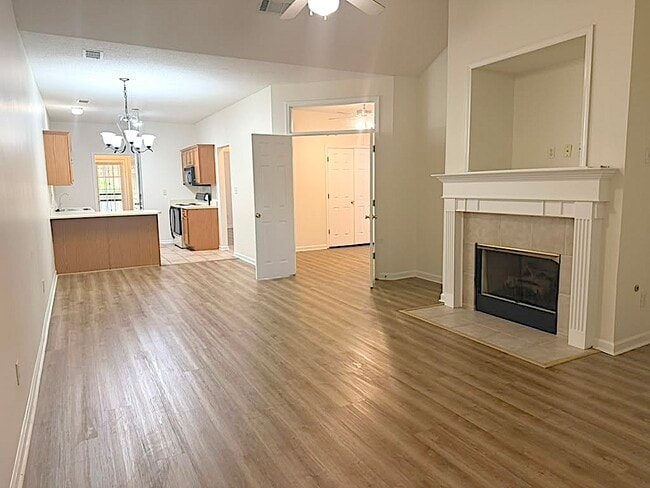 Photo - 7751 Lipscomb Dr