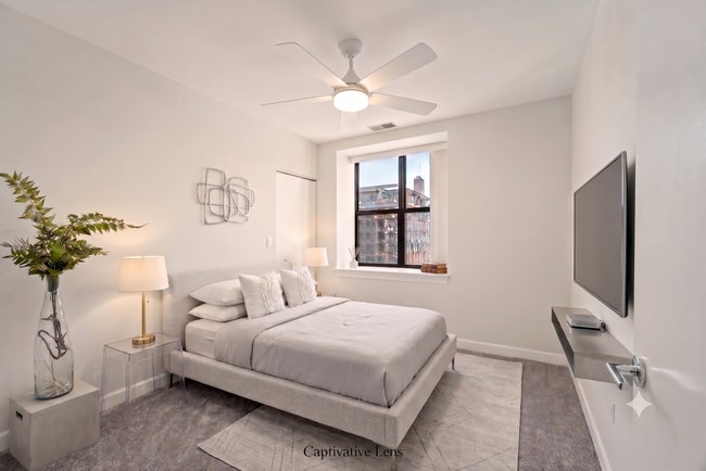 Photo - 451 W Huron St Unidad 1507