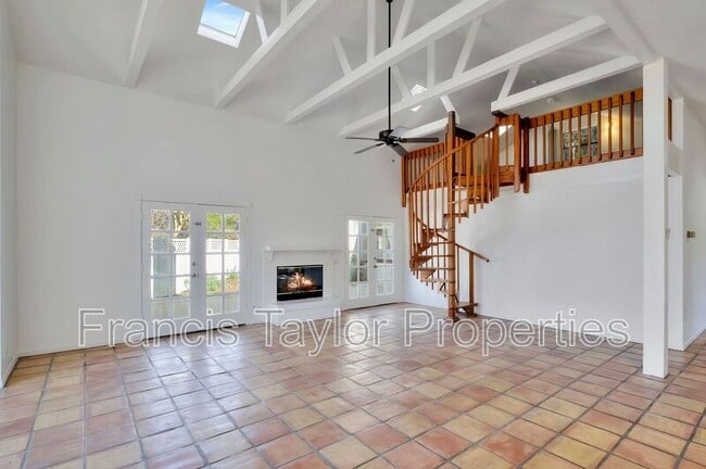 Photo - 1512 S Stage Coach Ln