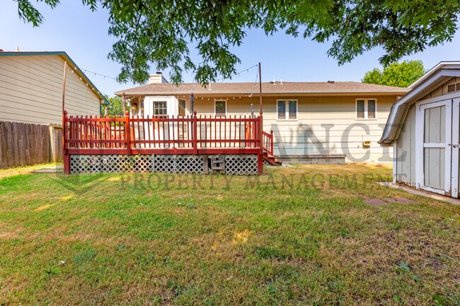Photo - 2126 N Pine Grove St