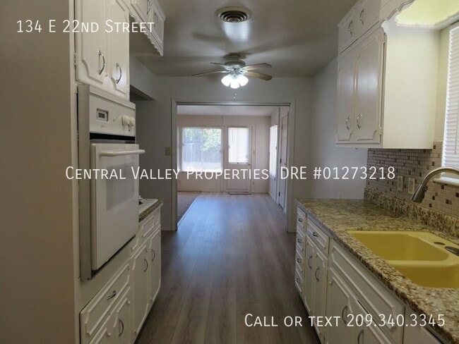Photo - 134 E 22nd St