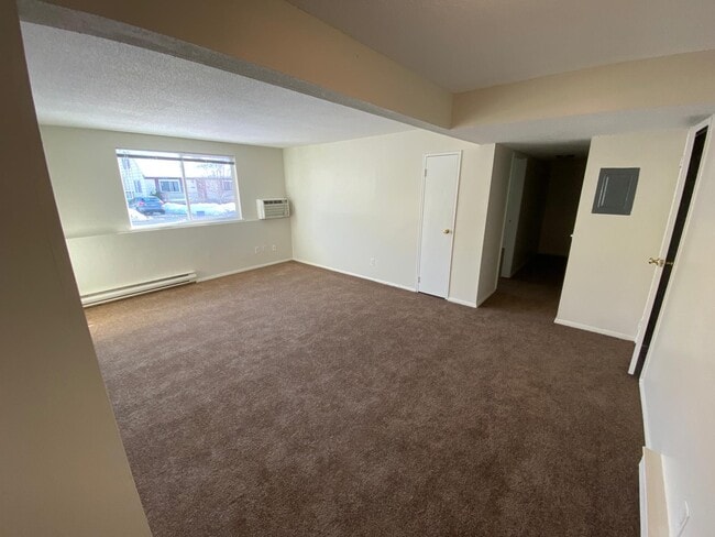 Tamarack Apartments