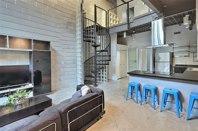 Photo - 217 N 12th St