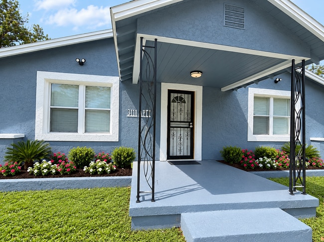 3431 Broadway Ave Unit 1