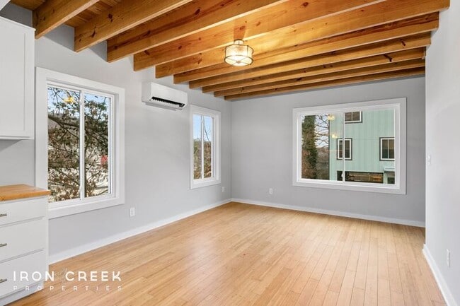 Photo - 32 E Citra St