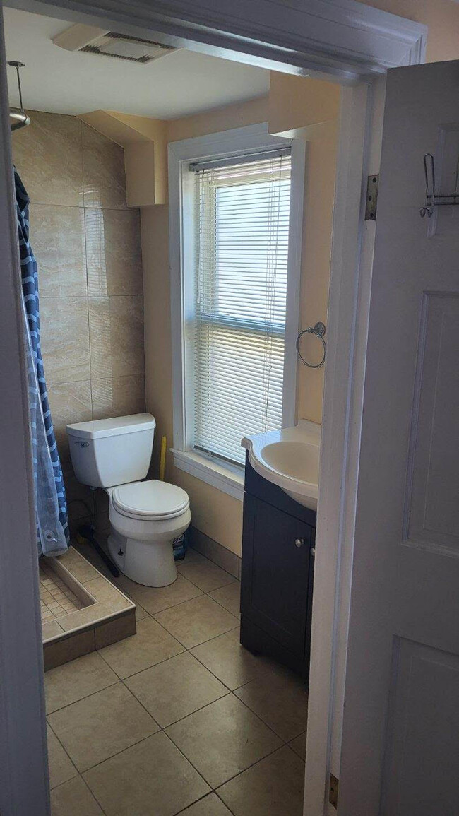 Photo - 4 Saint Martin St Apartment Unit 4