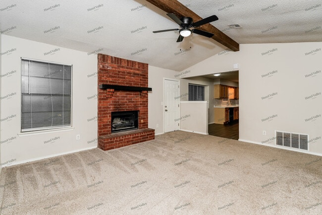 Photo - 108 W South Park St