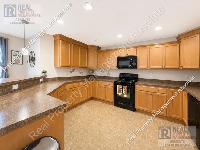 Photo - Prime Hudson Location: 3-Bed Townhouse Beside Benson’s Park